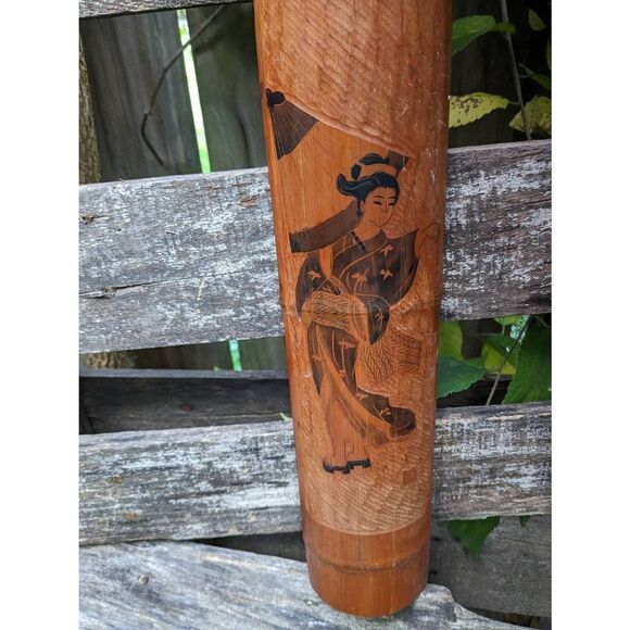 Etched 1950s Bamboo wall Art hand carved and painted. Image is of a Japanese Gei - Picture 2 of 11
